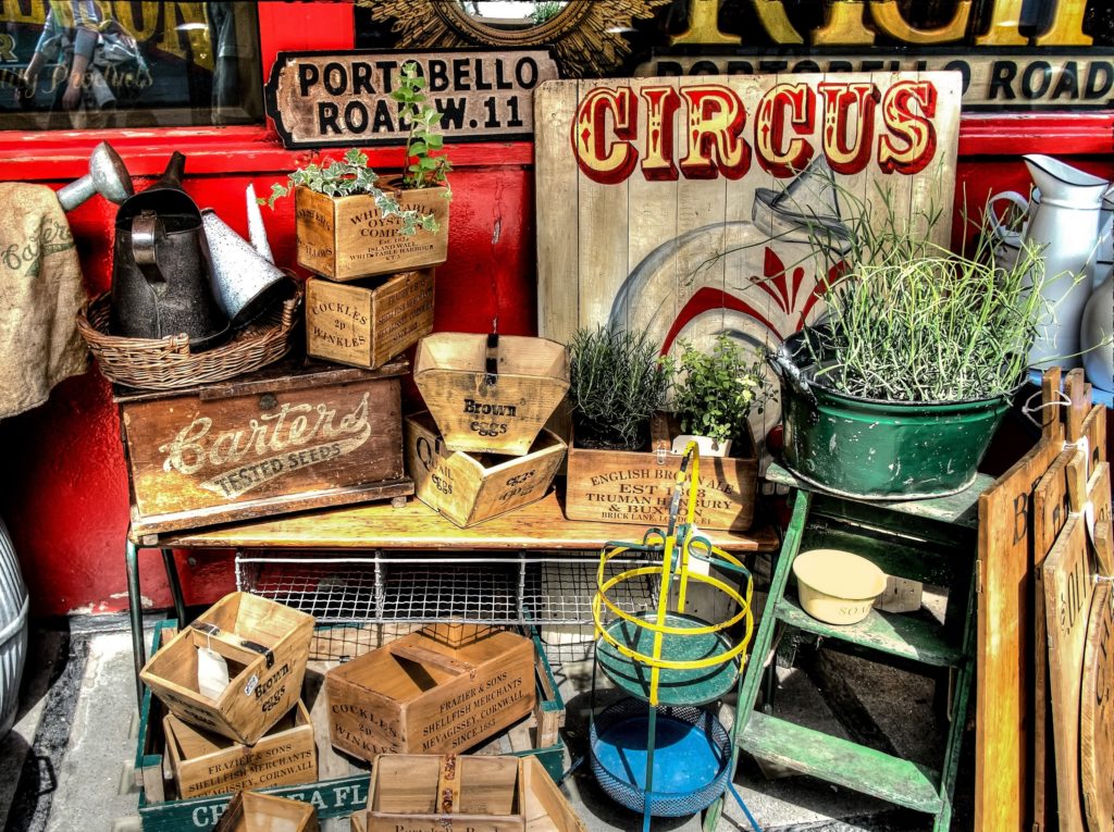 yard sale - fundraising ideas for clubs